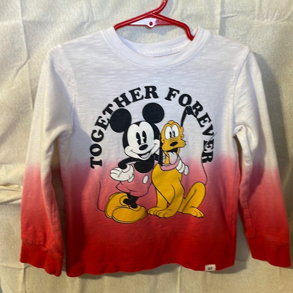 Disney Gap toddler boys Tshirt. Size 5 years. Mickey Mouse & Pluto.